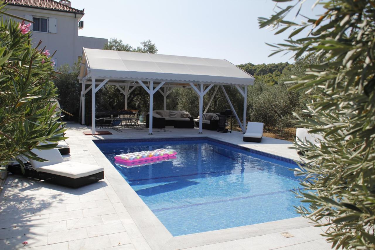 Chiqui Luxury Apartments Alónnisos Buitenkant foto